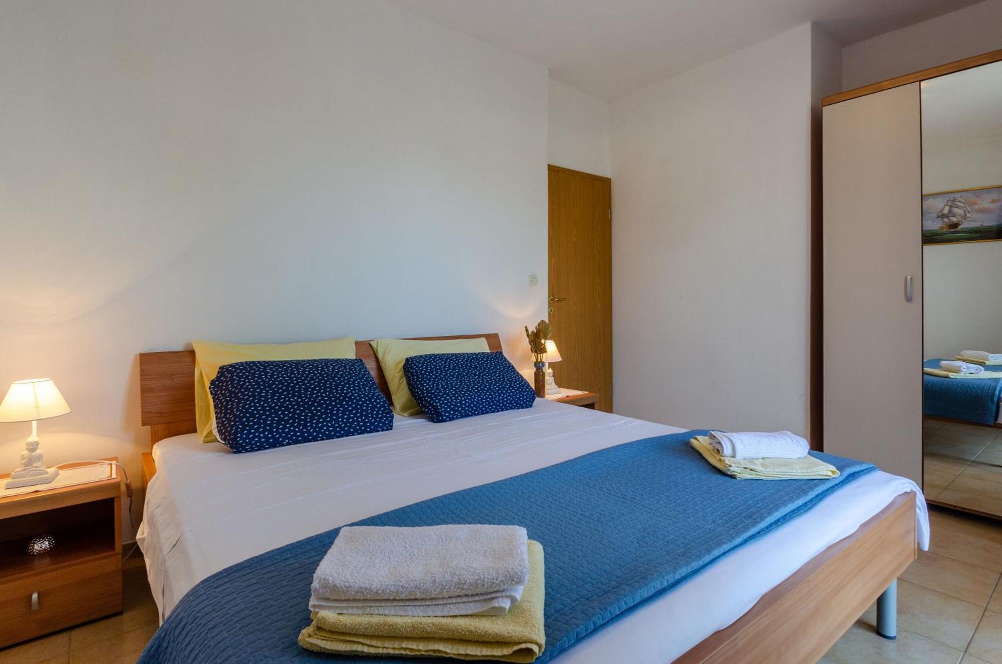 Apartmani Juraj Zavalatica Rom bilde